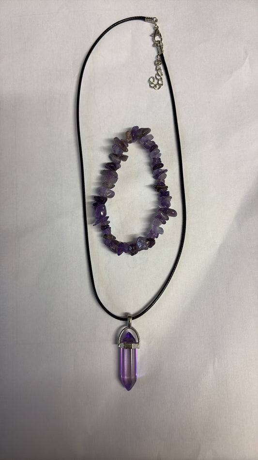 Necklace Pendant and Chip Stone Bracelet Set