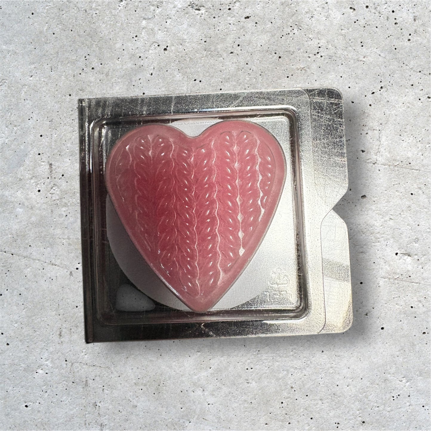 Wax Melt Heart Clamshells